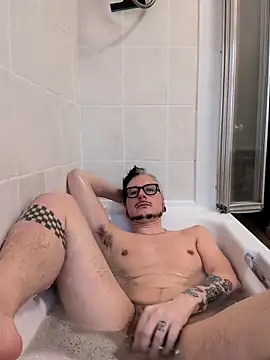 cruiserpup online show from 10/27/25, 04:19