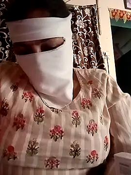 Snapshot of Love-890 chatting on 11/02/25, 10:31 Love-890 online show from 11/02/25, 10:31