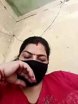 Snapshot of Love-890 chatting on 09/29/25, 04:19 Love-890 online show from 09/29/25, 04:19