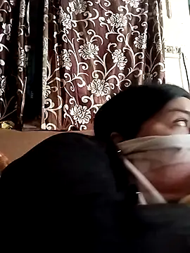 Snapshot of Love-890 chatting on 11/15/25, 07:23 Love-890 online show from 11/15/25, 07:23