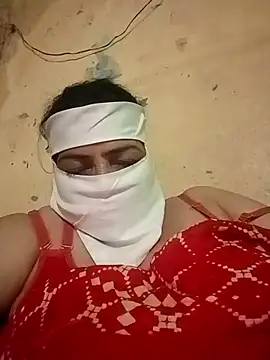 Snapshot of Love-890 chatting on 10/15/25, 11:24 Love-890 online show from 10/15/25, 11:24