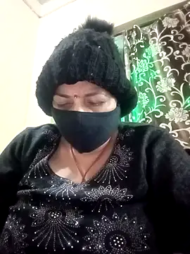 Snapshot of Love-890 chatting on 12/04/25, 03:55 Love-890 online show from 12/04/25, 03:55