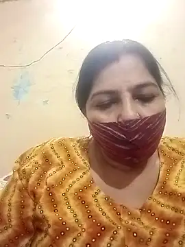 Snapshot of Love-890 chatting on 10/16/25, 01:19 Love-890 online show from 10/16/25, 01:19