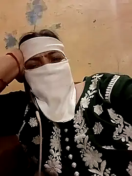 Snapshot of Love-890 chatting on 10/29/25, 01:54 Love-890 online show from 10/29/25, 01:54