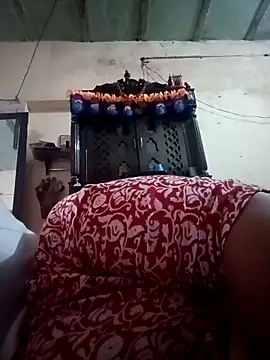 Snapshot of Love-890 chatting on 10/26/25, 01:17 Love-890 online show from 10/26/25, 01:17