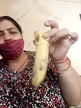 Snapshot of Love-890 chatting on 09/16/25, 05:19 Love-890 online show from 09/16/25, 05:19