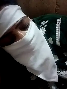 Snapshot of Love-890 chatting on 11/03/25, 02:20 Love-890 online show from 11/03/25, 02:20