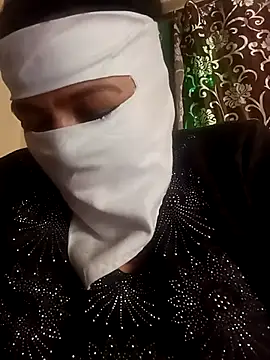 Snapshot of Love-890 chatting on 11/28/25, 08:36 Love-890 online show from 11/28/25, 08:36