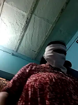 Snapshot of Love-890 chatting on 11/08/25, 06:50 Love-890 online show from 11/08/25, 06:50