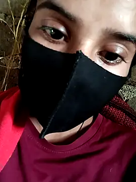 Snapshot of Aaisha-16 chatting on 12/01/25, 02:56 Aaisha-16 online show from 12/01/25, 02:56