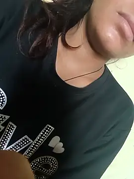 Aaisha-16 online show from 06/06/26, 02:50