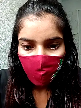 Snapshot of Aaisha-16 chatting on 10/23/25, 02:32 Aaisha-16 online show from 10/23/25, 02:32