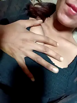 Aaisha-16 online show from 04/24/26, 03:41