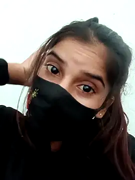 Snapshot of Aaisha-16 chatting on 11/11/25, 02:17 Aaisha-16 online show from 11/11/25, 02:17