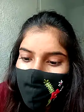 Aaisha-16 online show from 10/15/25, 02:21
