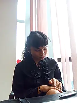 estradiolist online show from 03/25/26, 04:34