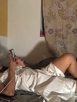 estradiolist online show from 10/12/25, 02:29