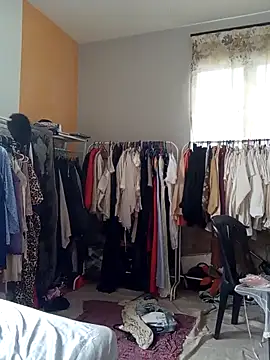 estradiolist online show from 03/29/26, 12:12