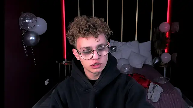 NathanCurl online show from 10/21/25, 07:35