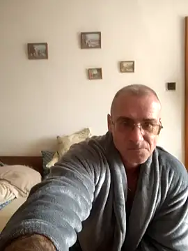 chcem1975 online show from 09/18/25, 09:56