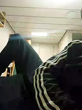 Alecumload online show from 09/23/25, 03:46