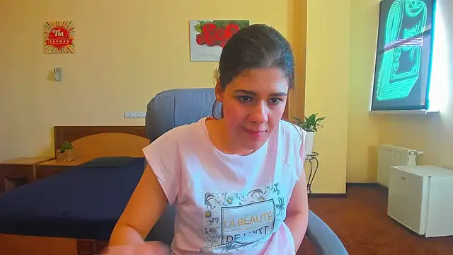 Joannia online show from 09/27/25, 07:14