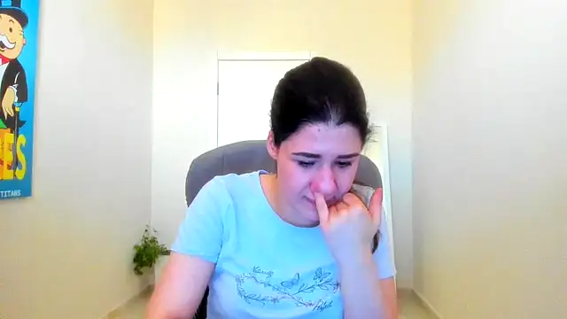 Snapshot of Joannia chatting on 03/03/26, 09:05 Joannia online show from 03/03/26, 09:05