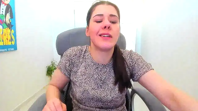 Snapshot of Joannia chatting on 02/22/26, 10:50 Joannia online show from 02/22/26, 10:50