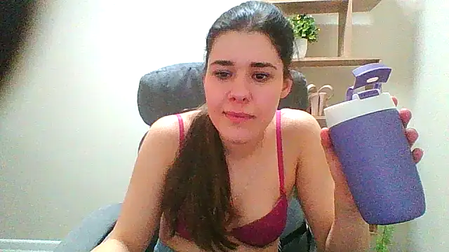 Snapshot of Joannia chatting on 01/10/26, 09:26 Joannia online show from 01/10/26, 09:26