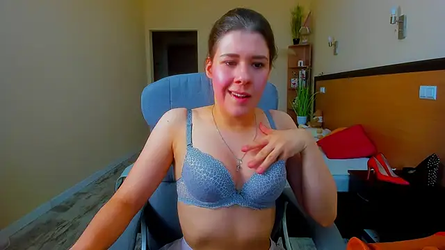 Joannia online show from 10/02/25, 07:45