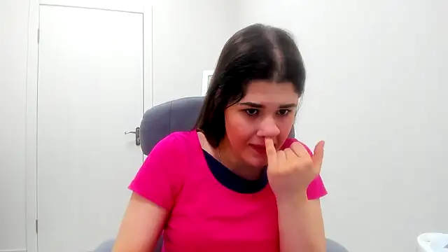 Snapshot of Joannia chatting on 02/07/26, 09:17 Joannia online show from 02/07/26, 09:17