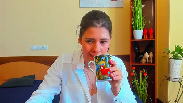 Joannia online show from 09/22/25, 07:47