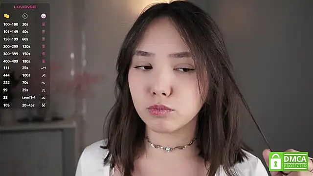 RenaeConnerley online show from 11/16/25, 05:34