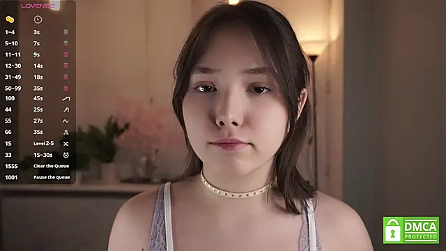 RenaeConnerley online show from 12/05/25, 05:06