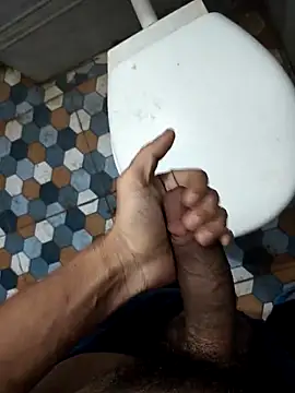 bold guy 1234 online show from 02/15/26, 08:52