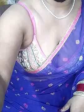 Snapshot of s-pinki chatting on 10/23/25, 05:11 s-pinki online show from 10/23/25, 05:11