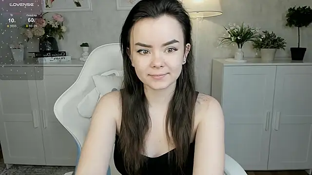 Gentle Ariel online show from 10/13/25, 01:18