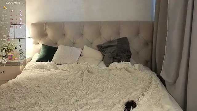 Gentle Ariel online show from 02/19/26, 02:08