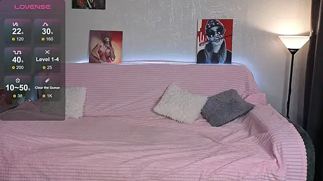 Gentle Ariel online show from 12/15/25, 02:06