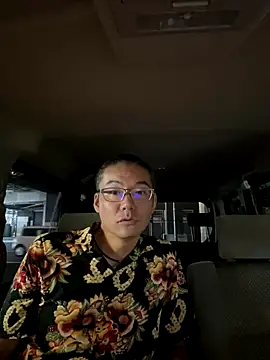 Snapshot of pai-chin-kun chatting on 09/18/25, 05:32 pai-chin-kun online show from 09/18/25, 05:32