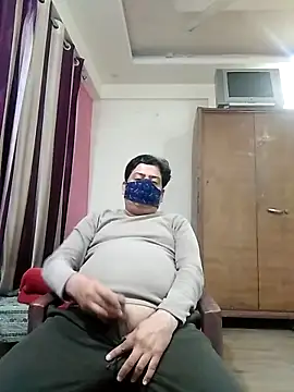 Love40777 online show from 12/14/25, 06:02