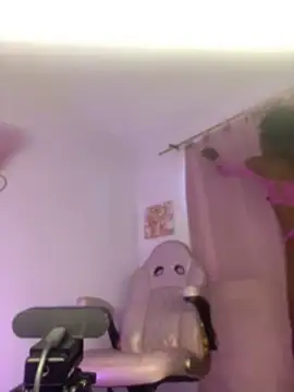 Mia royal online show from 07/06/26, 10:12