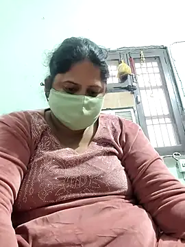 Snapshot of Mmm143 chatting on 01/12/26, 06:09 Mmm143 online show from 01/12/26, 06:09