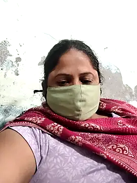 Snapshot of Mmm143 chatting on 02/06/26, 06:20 Mmm143 online show from 02/06/26, 06:20