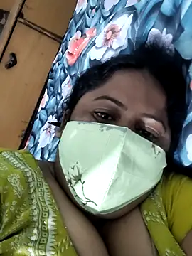 Mmm143 online show from 10/26/25, 01:33