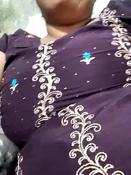 Mmm143 online show from 10/08/25, 04:03