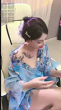 lulu5211 online show from 10/20/25, 03:56