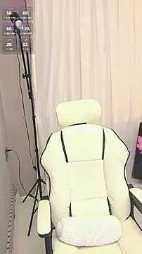 lulu5211 online show from 11/13/25, 02:10