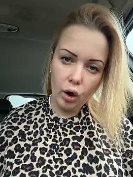 Piccolamonella29 online show from 02/14/26, 04:07