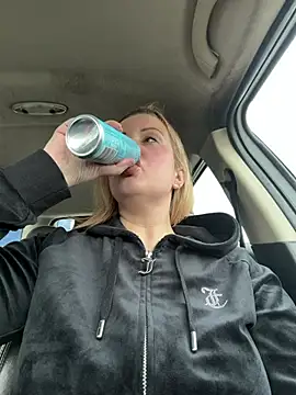 Piccolamonella29 online show from 02/10/26, 11:20